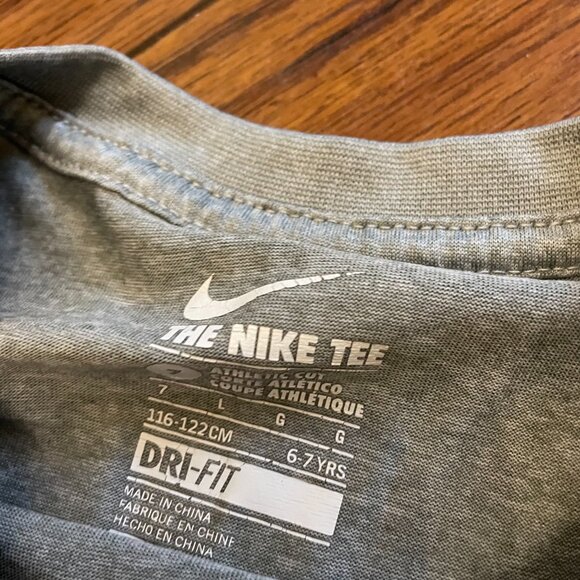 Nike t-shirt bundle - Picture 3 of 7